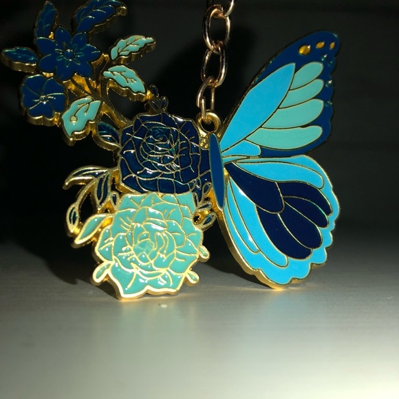 Group of four keychains or/and purse charms. - Picture 7 of 9